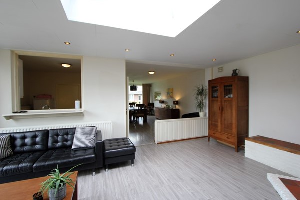 IMG_4349 (2) (Medium).JPG 6