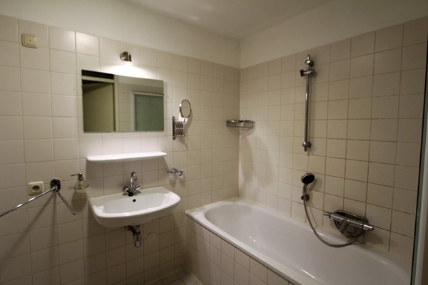 IMG_4544 (2) (Medium).JPG 10