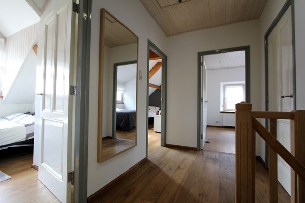 IMG_4239 (2) (Medium).JPG 13