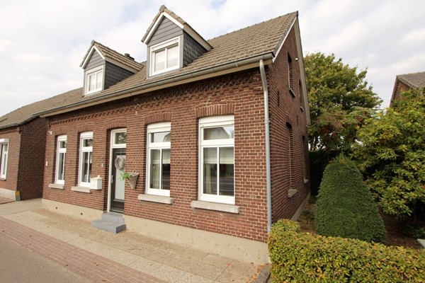 IMG_4203 (2) (Medium).JPG 21