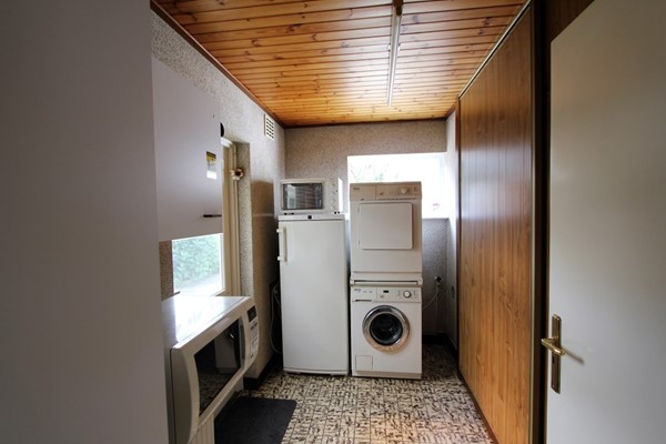 IMG_4293 (2) (Medium).JPG 8