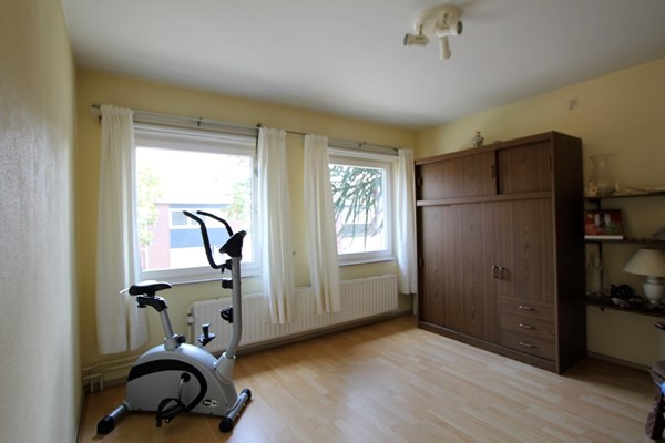 IMG_4280 (2) (Medium).JPG 11