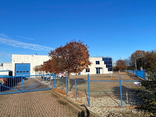 voorzijde (2) (Medium).jpg 4