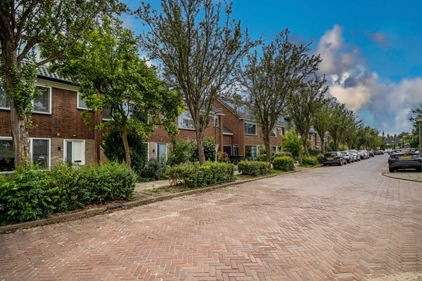 Medium property photo - Irenestraat 32, 2351 GL Leiderdorp