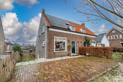 For sale: Westeinde 8B, 2371BA Roelofarendsveen