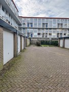 Under offer: Barnsteenpad 11, 2332 TP Leiden