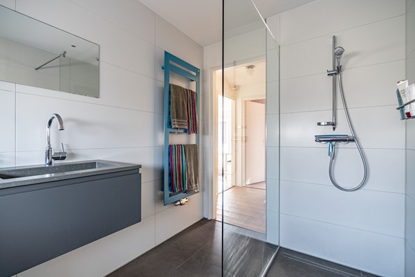 Medium property photo - Jan Albert de Gravenlaan 15, 2381 TA Zoeterwoude