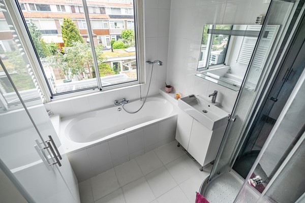 Medium property photo - Mahlerstraat 23, 2324 JE Leiden