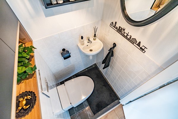 Medium property photo - Ommedijk 105, 2353 GN Leiderdorp