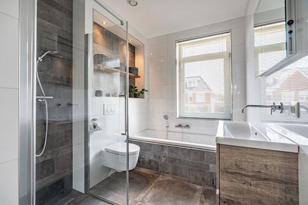 Medium property photo - Stadhouderslaan 76, 2382 BV Zoeterwoude