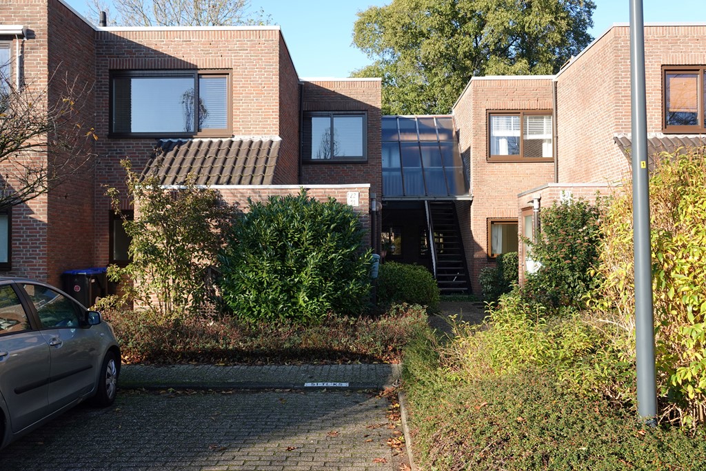 Troelstraplein, Leiden