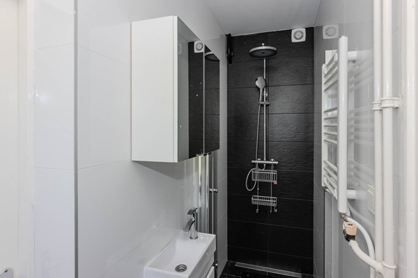 Medium property photo - Plotinusstraat 70, 3076 NS Rotterdam