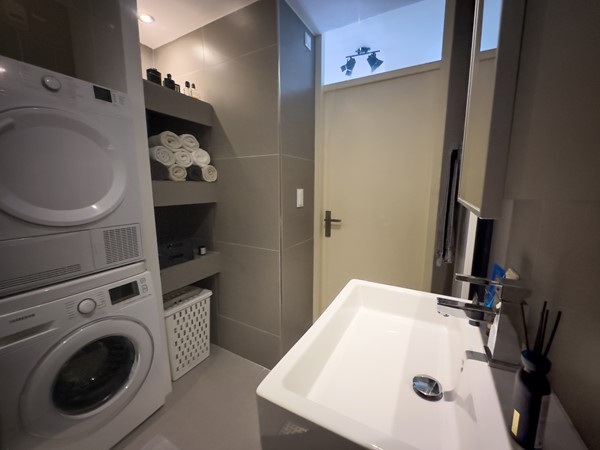 Medium property photo - Uitstraat 64, 3201 EN Spijkenisse