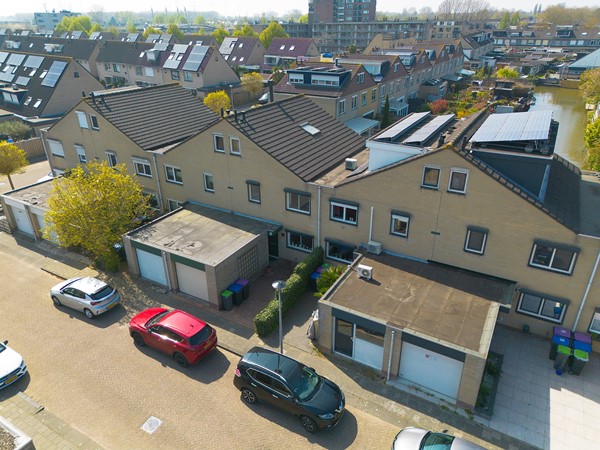 Medium property photo - Suze Robertsonstraat 18, 3207 VN Spijkenisse