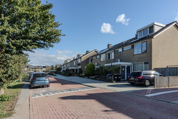 Medium property photo - Beverveen 494, 3205 AN Spijkenisse