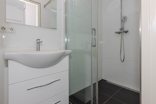 Medium property photo - Narcissenstraat 17, 3181 WT Rozenburg
