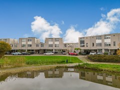 Te koop: Marga Klompéstraat 75, 3207DD Spijkenisse