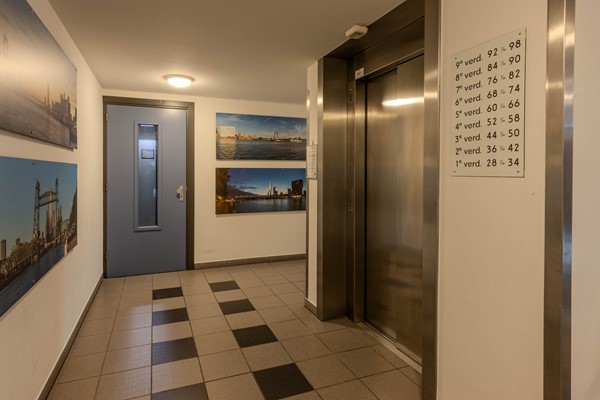 Medium property photo - Lokkertsemolenweg 78, 3194 WC Hoogvliet Rotterdam