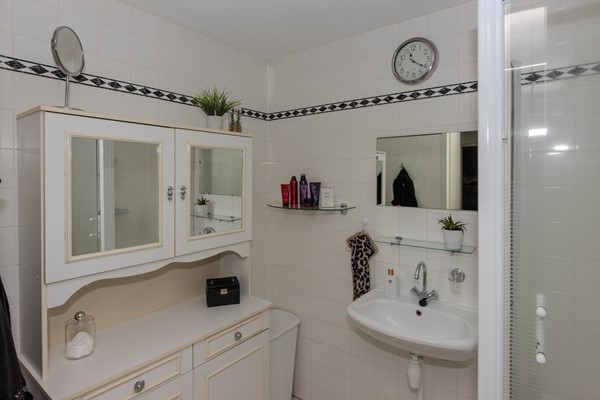 Medium property photo - Lokkertsemolenweg 78, 3194 WC Hoogvliet Rotterdam