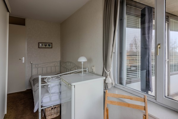 Medium property photo - Lokkertsemolenweg 78, 3194 WC Hoogvliet Rotterdam