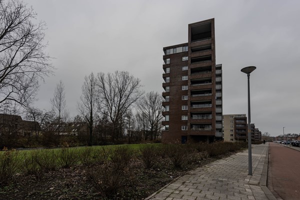 Medium property photo - Lokkertsemolenweg 78, 3194 WC Hoogvliet Rotterdam