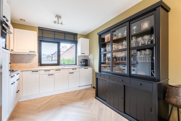 Medium property photo - Kapershoekseweg 20, 3191 GN Hoogvliet Rotterdam