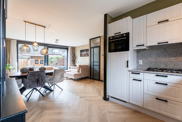 Medium property photo - Kapershoekseweg 20, 3191 GN Hoogvliet Rotterdam