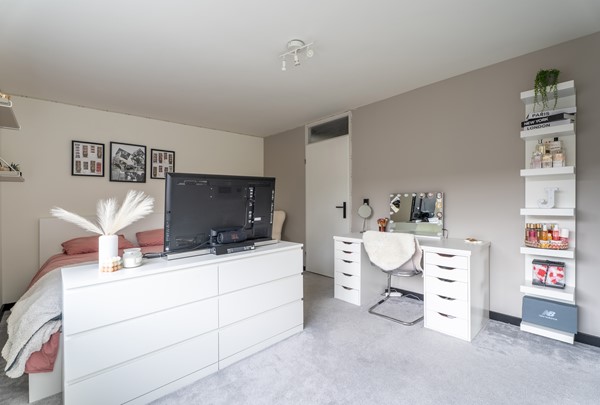 Medium property photo - Kapershoekseweg 20, 3191 GN Hoogvliet Rotterdam