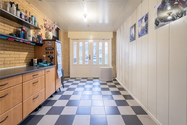 Medium property photo - Corrie Vonkplantsoen 36, 3207 WS Spijkenisse