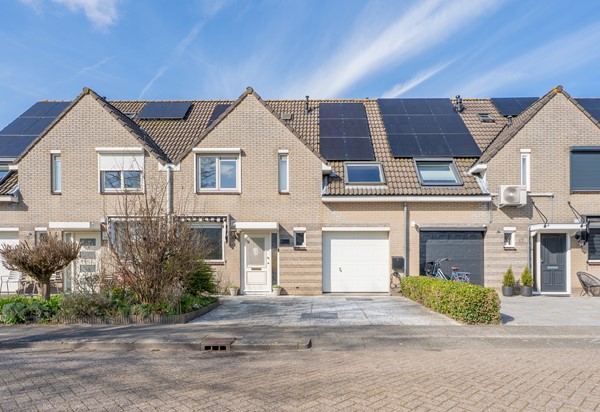 N.A. Papestraat 15, 3209 BR Hekelingen