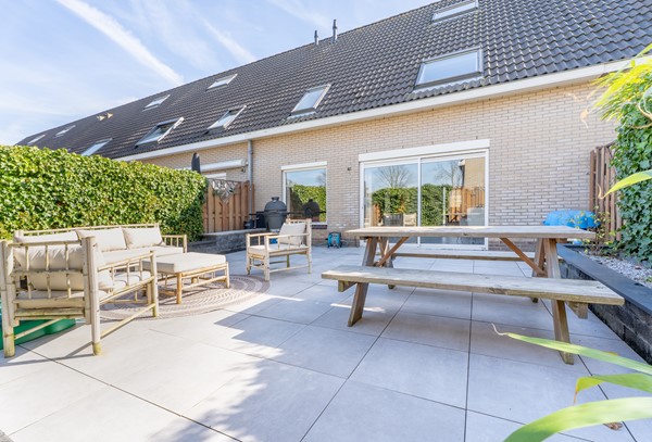 Medium property photo - N.A. Papestraat 15, 3209 BR Hekelingen