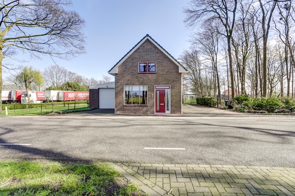Medium property photo - Vaartweg 5, 4731 RA Oudenbosch