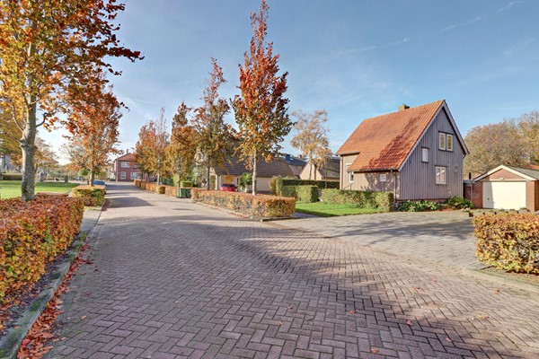 Medium property photo - Koning Haakonstraat 2, 4781 AT Moerdijk