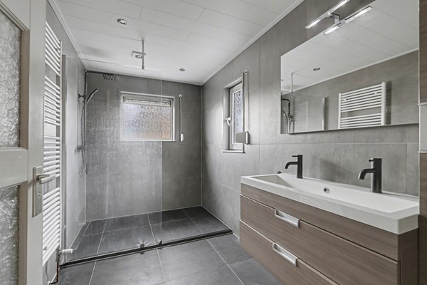 Medium property photo - Jan Van Glymesstraat 2, 4793 CH Fijnaart