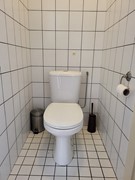 11. toilet-min.jpg