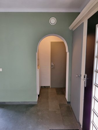 5.entree richting toilet 2-min.jpg 5