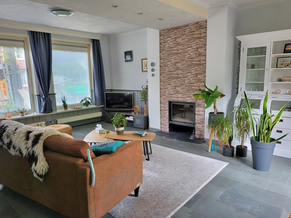 9. woonkamer1.2jpg-min.jpg 10