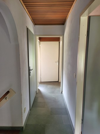 16. overloop 2-min.jpg 19