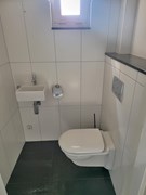 17. toilet beneden.jpg