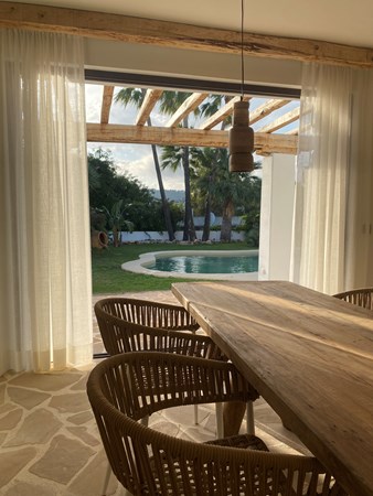 19. buitenkeuken richting tuin 2.jpeg 17