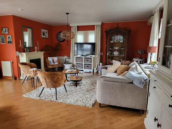 10. woonkamer 1.jpg 10