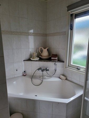 18. badkamer 2.jpg 18