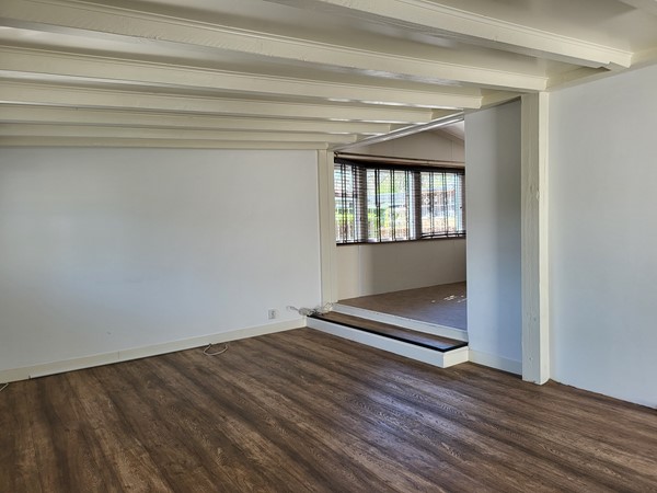 14. woonkamer 4.jpg 15