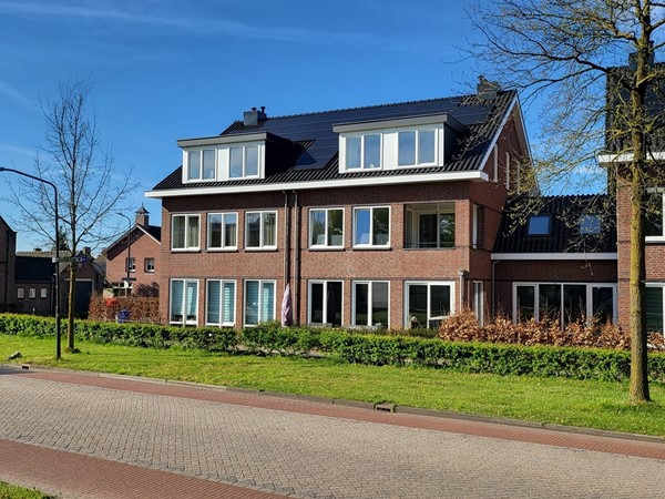 3. voorzijde 3.jpg 4