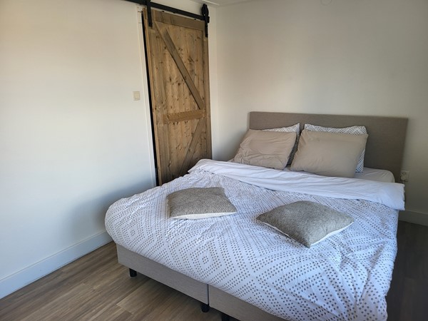 16. slaapkamer 2.jpg 15