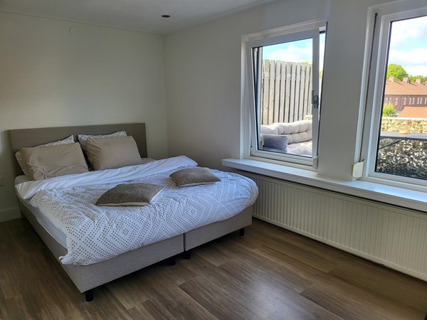 17. slaapkamer 1.jpg 16