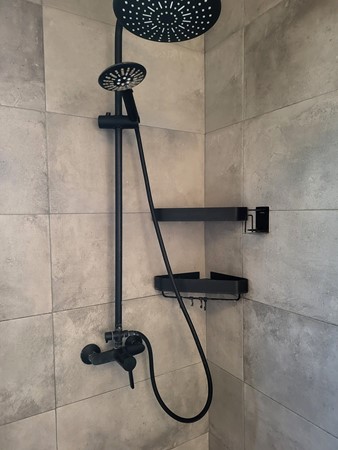 15. badkamer douche 2.jpg 23