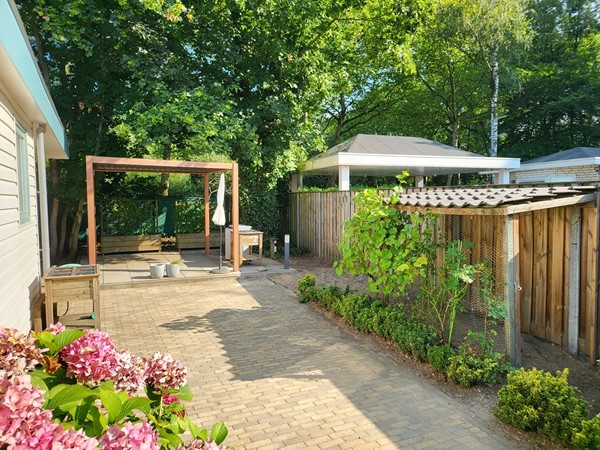 20. tuin zijkant 4.jpg 28