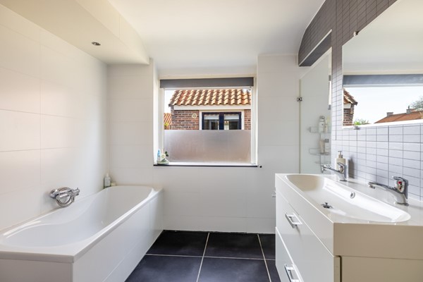 Medium property photo - Laan 1940 - 1945 42, 3841 JD Harderwijk