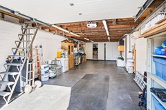 Garage 1.jpg
